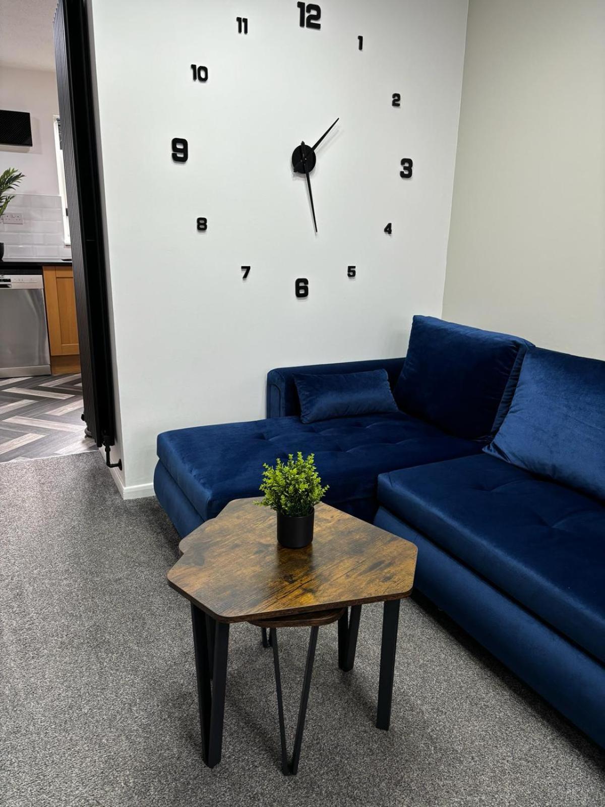 Stylish Home In Linlithgow With Free Parking Екстериор снимка